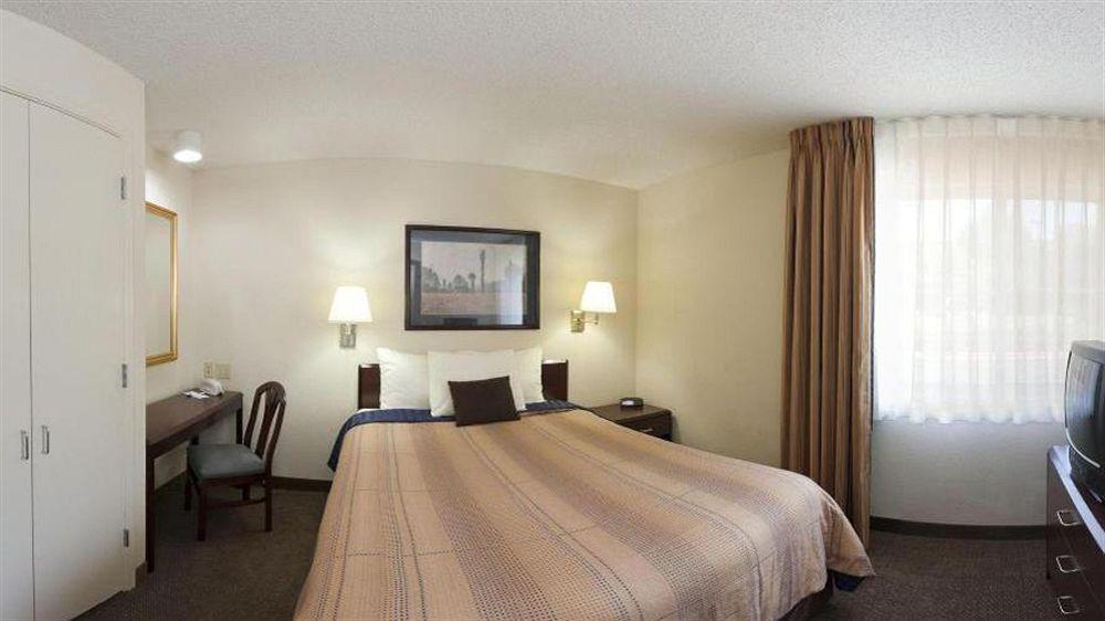 Sonesta Simply Suites Dallas Galleria Екстериор снимка