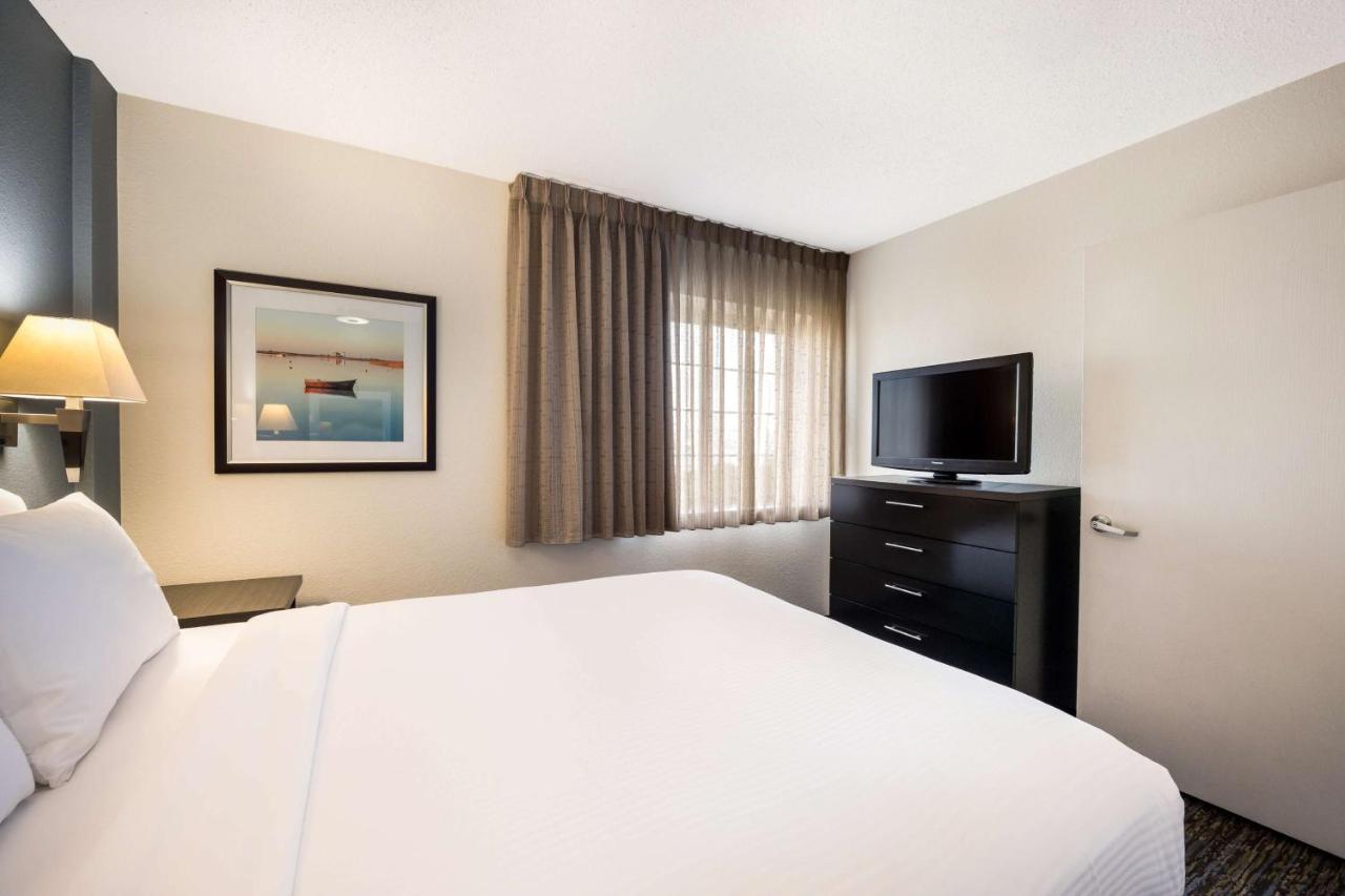 Sonesta Simply Suites Dallas Galleria Екстериор снимка