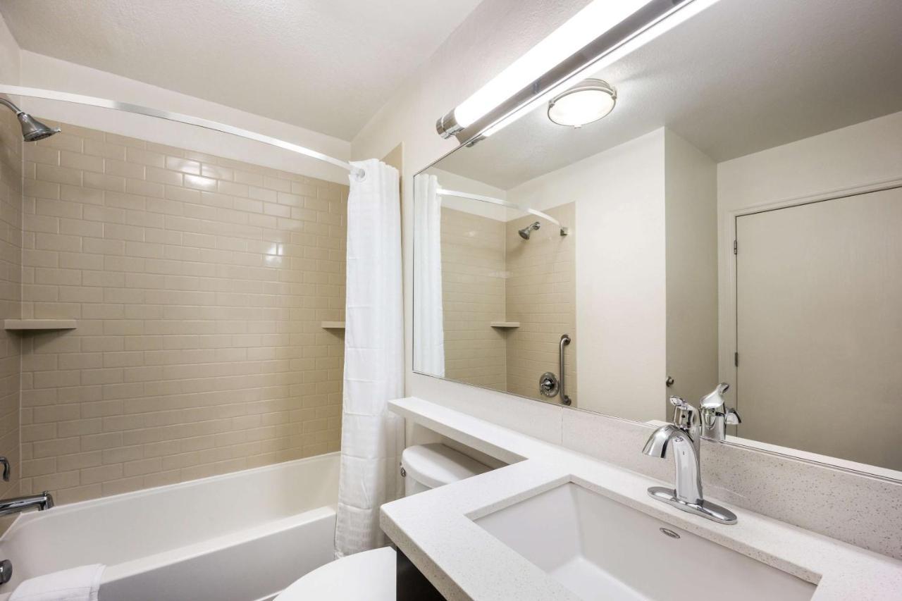 Sonesta Simply Suites Dallas Galleria Екстериор снимка